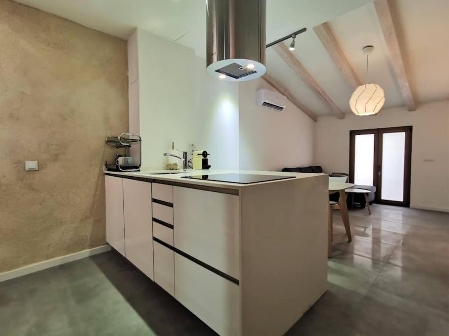 New! Renovated House With Terrace In Cambrils Villa Exterior foto